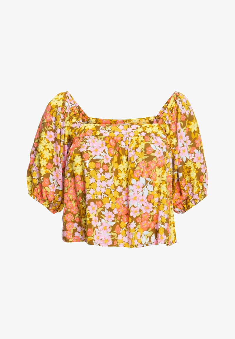 Blusa floral con mangas abullonadas, con base marrón y flores vibrantes en tonos rosa, amarillo y naranja. Escote cuadrado, tela ligera.