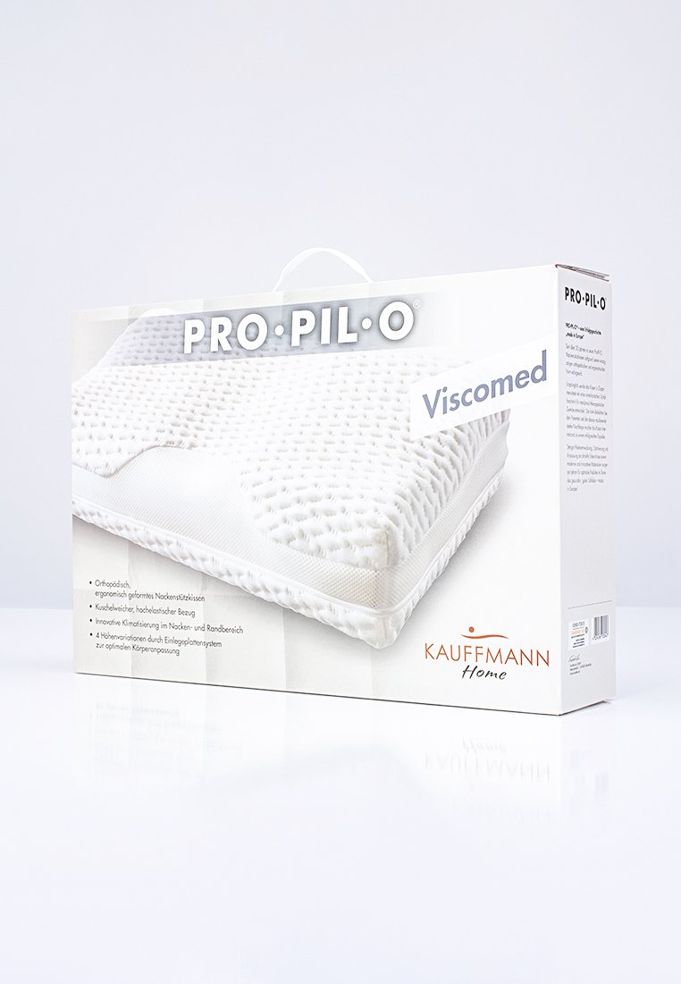 Orthopädisches ergonomisches weißes Kissen mit strukturierter Oberfläche, verpackt in einer Box mit dem Etikett "PRO-PIL-O Viscomed" von Kauffmann Home.