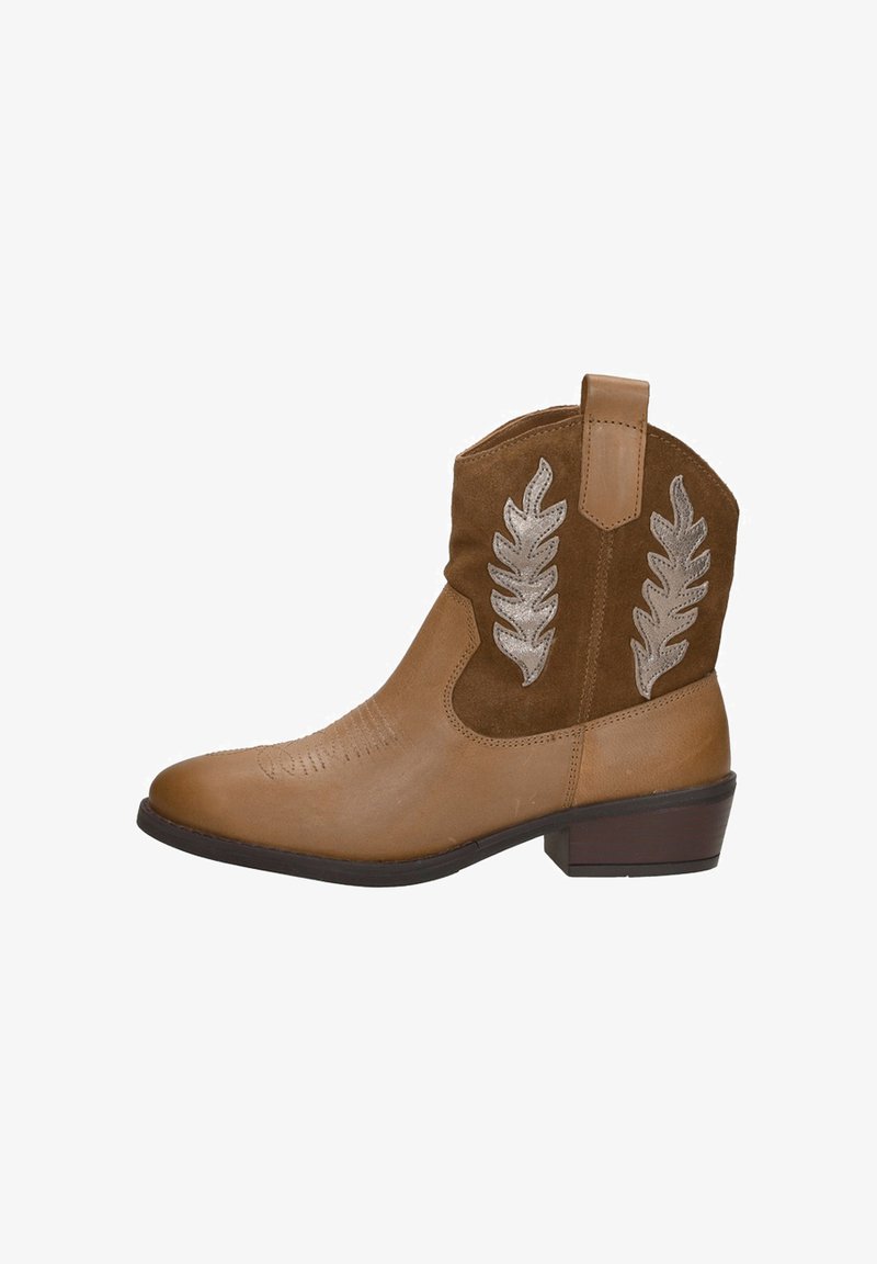 Bruine cowboylaarzen van leer en suede, met zilveren bladdonpatronen en een lage blokhak; gestikte details op de neus.