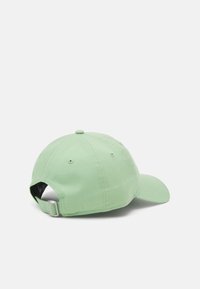 New Era LEAGUE ESS 9TWENTY® UNISEX - Boné - green/white