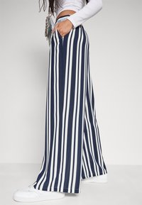 VIRASHA HWRX CROPPED WIDE PANT - NOOS
