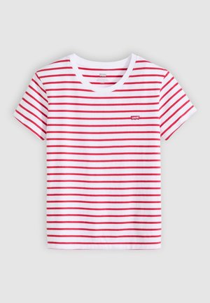 Czerwono-biała koszulka w paski z krótkim rękawem, okrągłym dekoltem i małym czerwonym logo Levi's na piersi. Bawełniany materiał, luźny krój, casualowy styl.