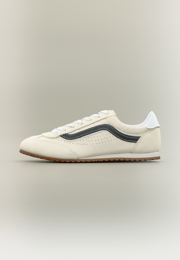 Vans SUPER LOWPRO UNISEX - Trainers - marshmallow