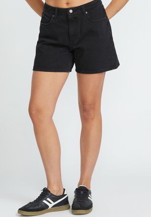 BOYFRIEND - Short en jean - black