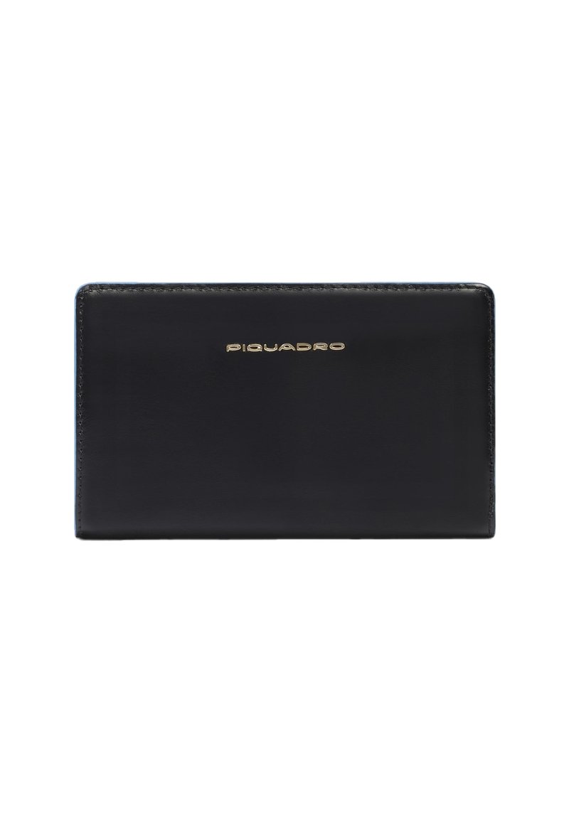 Zwarte leren portemonnee met een gladde afwerking, voorzien van een goudkleurig reliëflogo aan de voorkant, rechthoekige vorm en minimalistisch ontwerp.