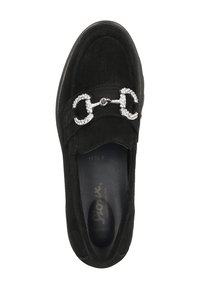 Chaussure à enfiler en daim noir avec un bout arrondi, ornée d'un accent décoratif en chaîne en métal de couleur argentée. Doublure intérieure lisse.