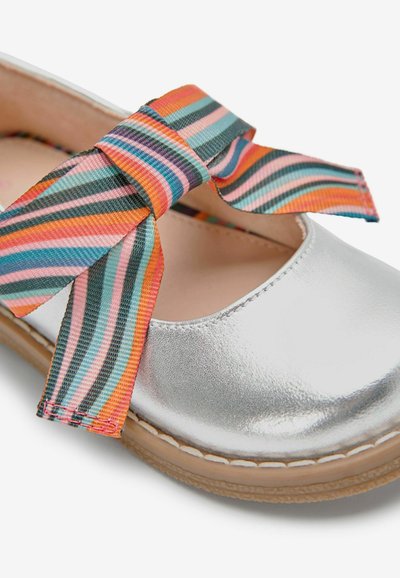 Paul Smith Junior Pahkluurihmadega baleriinad - silver