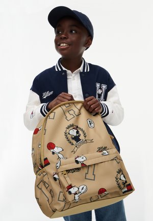 Tommy Hilfiger, PEANUTS UNISEX - Skoletasker - camel