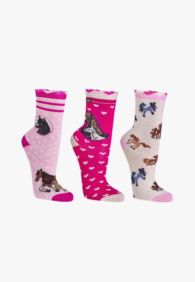 Drei bunte Socken mit Pferdemotiven: rosa mit einem Pferd und Fohlen, leuchtend pink mit einem Pferd und Herzen sowie hellbeige mit mehreren Pferden.