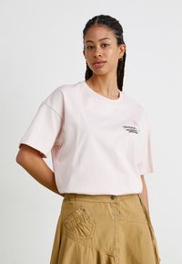 Converse SUMMER FLOWERS LOOSE - Tricou cu imprimeu - blush hush