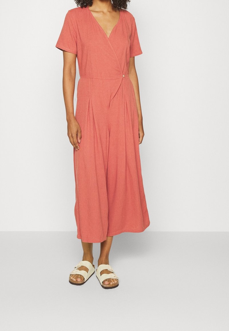 Vero Moda Combinaison - dark red