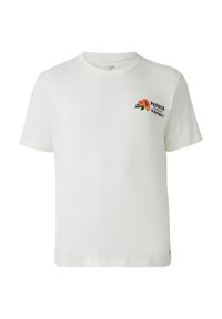 Witte T-shirt met korte mouwen, gemaakt van zacht materiaal, met een kleurrijk geborduurd ontwerp met "PAPAYA" en een bloemenaccent op de linkerborst.