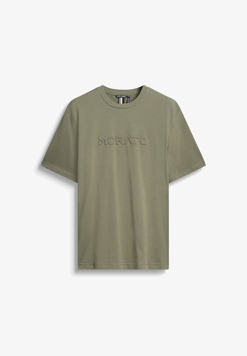 Maslinasto zelena pamučna majica s kratkim rukavima, s veznim tekstom "MORATO" na prednjem dijelu. Dizajn s okruglim izrezom, glatka tekstura.