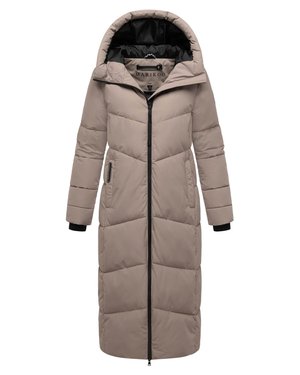 Manteau d'hiver long en beige rembourré avec capuche, doublure intérieure noire, fermeture éclair à l'avant et poches latérales zippées, conçu pour les temps froids.