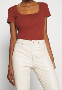 Anna Field Camiseta básica - brown