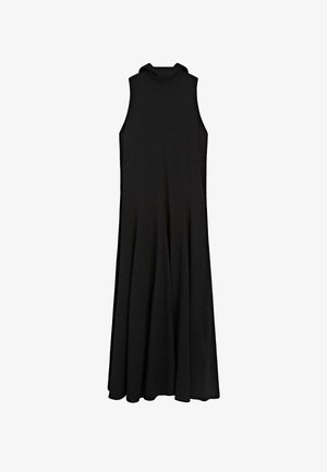 Dlouhé černé šaty bez rukávů s vysokým výstřihem a splývavou sukní do áčka, zobrazené zezadu na bílém pozadí.