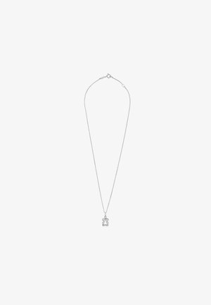 Collana d'argento con una catena delicata e un pendente di cristallo, caratterizzata da un design minimalista e superfici lisce e lucide.