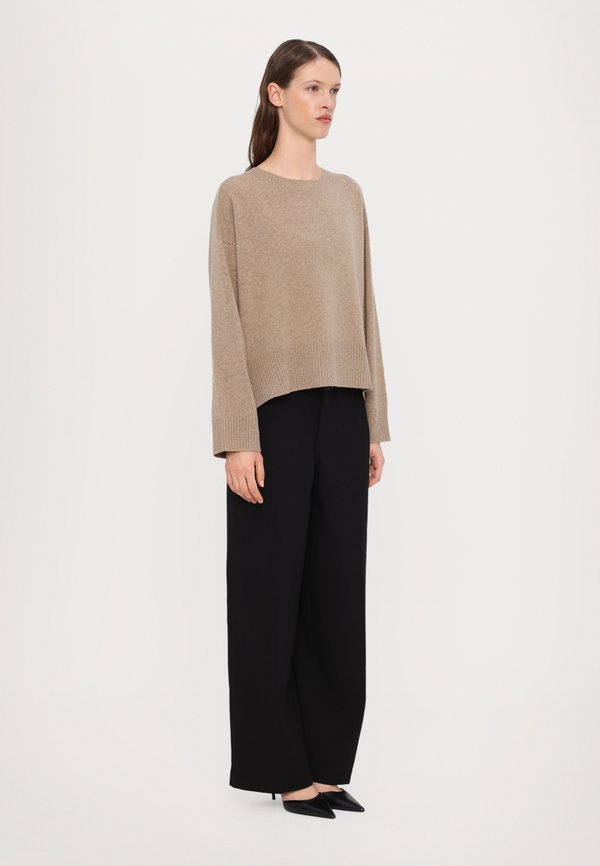 CREW NECK WIDE SLEEVE - Jumper - dark chino beige2