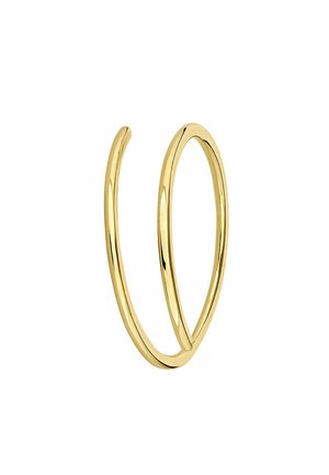 Anillo de espiral de oro pulido delgado con un extremo abierto, diseñado para llevar en el dedo, sobre un fondo blanco liso.