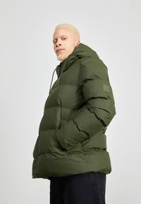 Rains - ALTA PUFFER JACKET UNISEX - Winterjacke - green Thumbnail-Bild 1