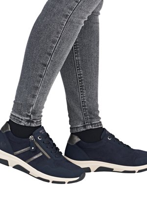 Remonte Baskets basses - blau