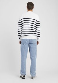 BZB Pullover - blanc