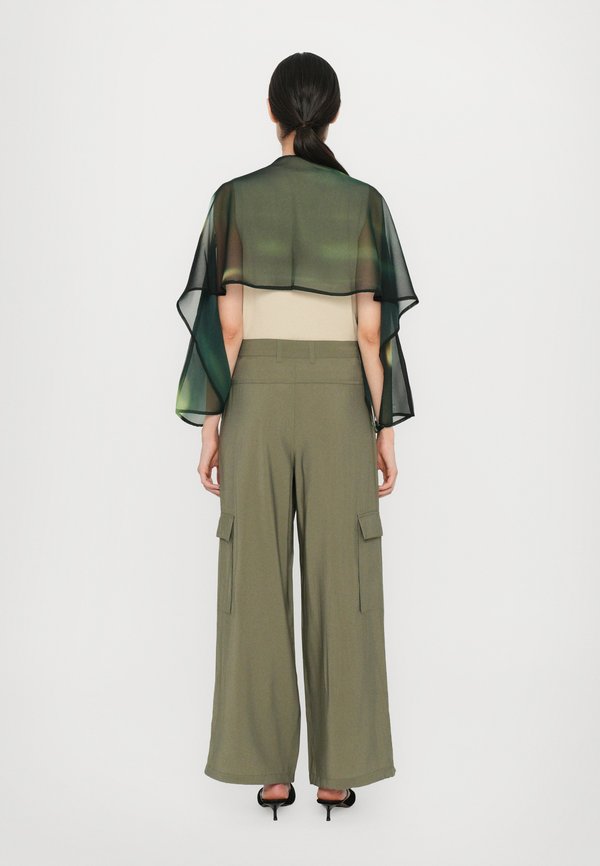 NEWCIOE - Blouse - dunkelgruen4