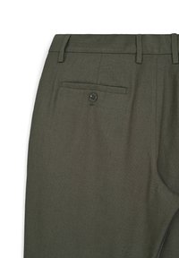 Pantaloni verde scuro realizzati in un tessuto testurizzato. Presentano una tasca posteriore con chiusura a bottone e una vita sagomata con passanti per la cintura.
