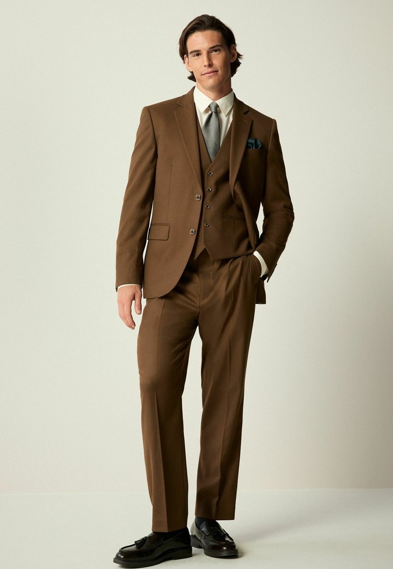 Next REGULAR FIT - Hlače - brown
