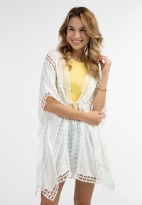 IZIA KIMONO MIT LOCHSPITZE MAHISHA - Ranta-asusteet - wollweiss