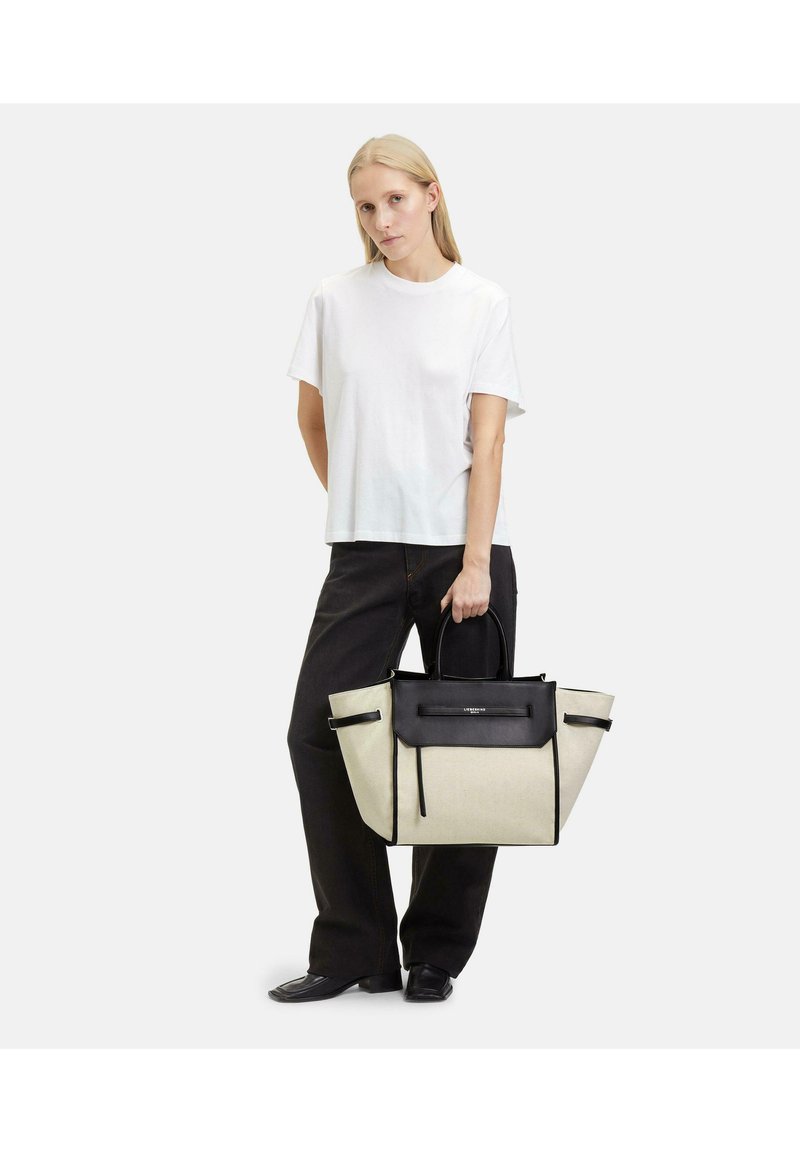 LIEBESKIND BERLIN Lora Small Pebble Crossbody Black
