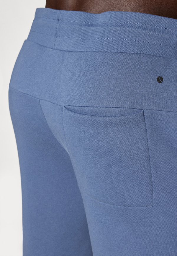 ESSENTIAL SWEATSHORTS - Sports shorts - vintage indigo4