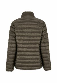 Vadderad pufferjacka i mörk olivgrön, med ståkrage och horisontell söm. Slät, lättviktig tyg utan synlig metall.