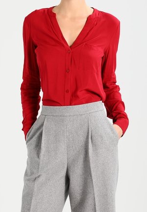 Button-down blouse - red