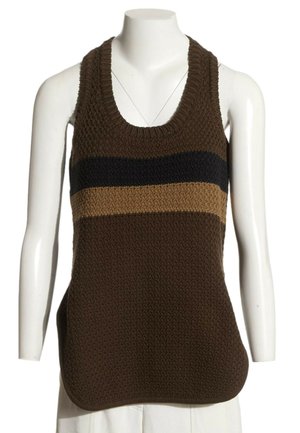 Gilet sans manches en tricot marron avec des rayures horizontales noires et beige sur la poitrine, sur un buste de mannequin blanc.