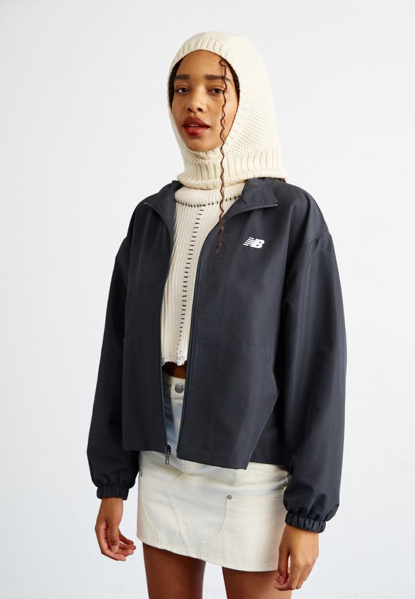 SPORT ESSENTIALS JACKET - Summer jacket