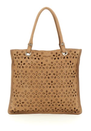 Borsa in pelle color cuoio con motivi floreali intagliati al laser e doppi manici, con il marchio "Caterina Lucchi Gold" al centro in alto.