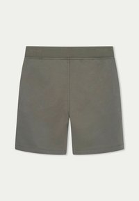 Shorts vert olive en tissu doux, dotés d'une taille élastique et d'un design simple, avec des ourlets cousus et sans poches visibles.