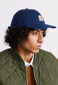 Unselected, air force blue