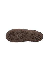 Semelle de chaussure en caoutchouc marron présentant un motif texturé avec des designs circulaires et ondulés pour une meilleure adhérence et stabilité. Construction solide avec des bords bien définis.