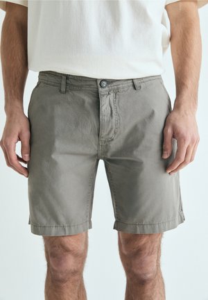 Scalpers, SCALPERS OUTFITTERS SHORTS - Shorts - grey
