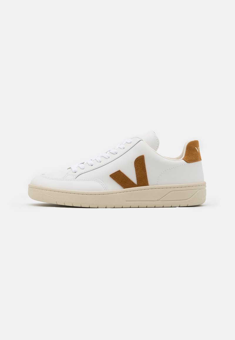 Veja v12 white camel Clearance