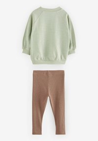 Next 3 PACK  - REGULAR FIT SET - Nattplagg set - sage green cream camel character