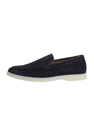 Heren navyblauwe suède instaploafer met witte rubberen zool, minimalistisch ontwerp en afgeronde neus.