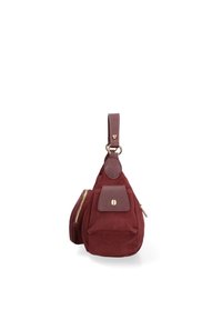 Borsa in tessuto borgogna con dettagli in pelle, forma triangolare, tasca con patta frontale e zip dorata, dotata di manico superiore per il trasporto.