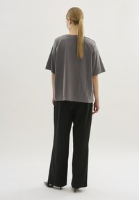 Karen by Simonsen AMANDA TEE - T-shirts basic - tornado