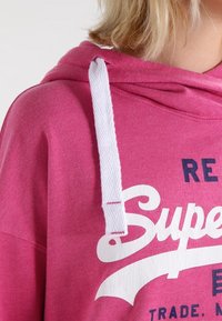 Superdry & Co Jersey con capucha - pink
