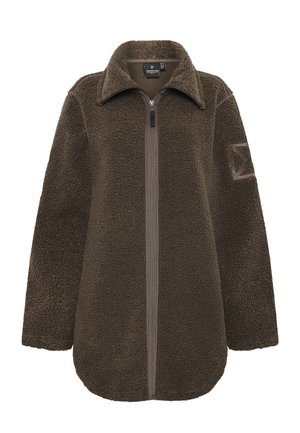 Veste en polaire marron avec une fermeture éclair sur le devant, grand col et manches longues. Présente une surface texturée et un patch logo sur un bras.