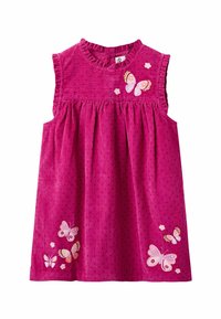 Vaaleanpunainen corduroimeista valmistettu mekko, jossa on frillikaulus, broderattuja perhosia ja kukkia, sekä kootut vyötärö ja pilkkukuosi.