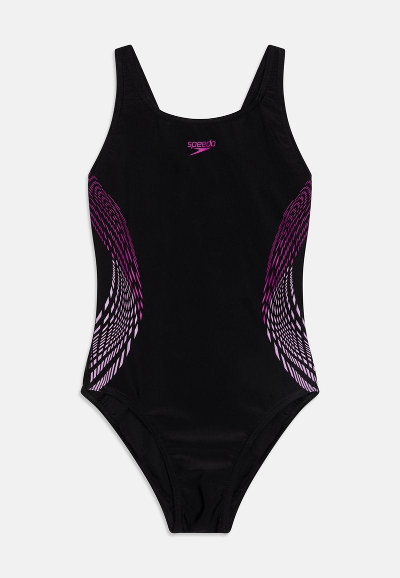 Črn enodelni kopalni plašč s širokimi naramnicami, ki ima vijoličasto gradientno vijugasto zasnovo na obeh straneh in logotip Speedo na prsih.